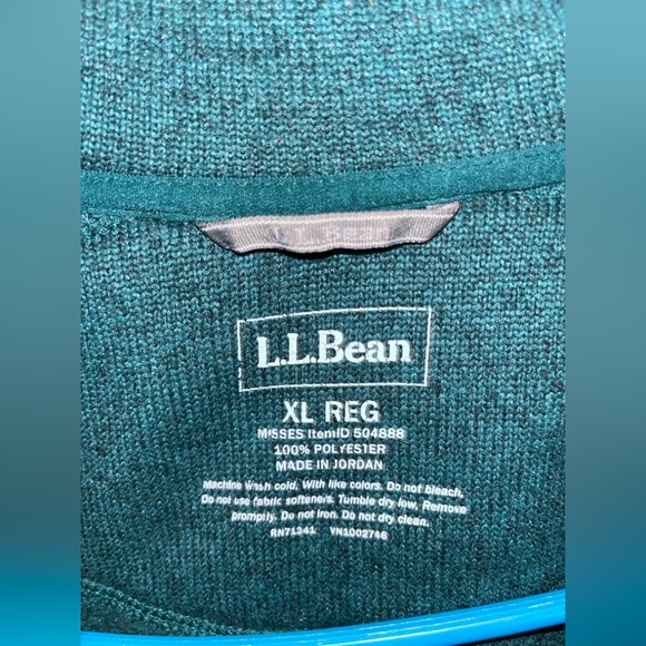 L.L. BEAN zip up fleece jacket - Picture 3 of 6